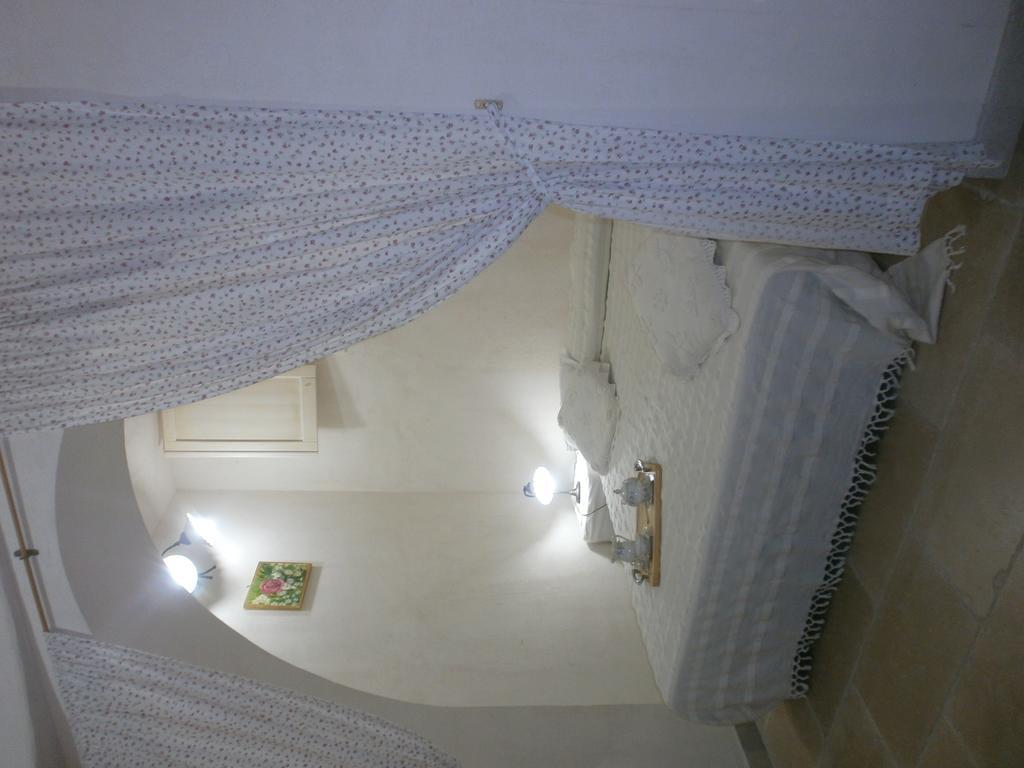 Trullo Villa Giuliana con giardino Posizione panoramica Free wifi Ostuni Camera foto