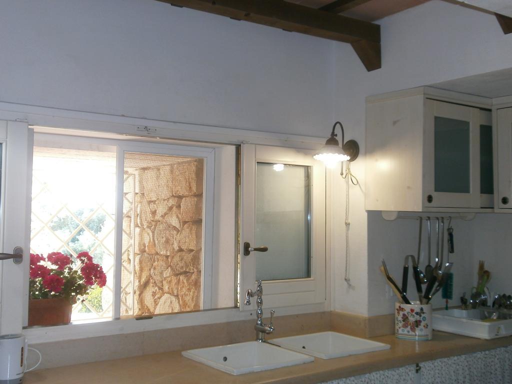 Trullo Villa Giuliana con giardino Posizione panoramica Free wifi Ostuni Camera foto