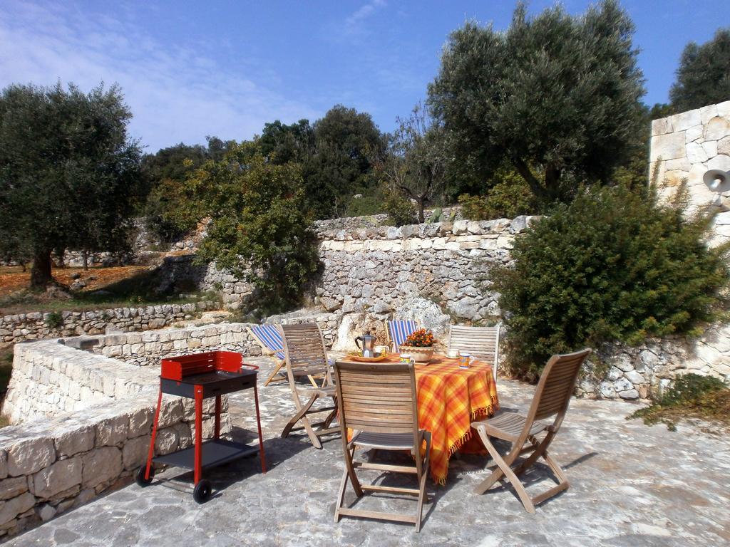 Trullo Villa Giuliana con giardino Posizione panoramica Free wifi Ostuni Camera foto